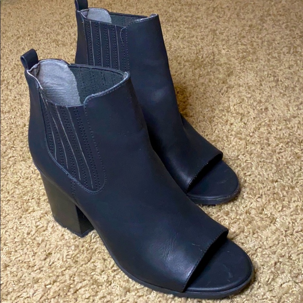 Black Booties
